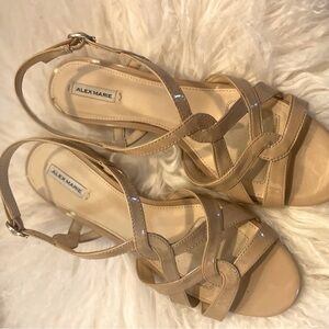 Alex Marie Women’s 8.5 Demi Wedge low heal dress shoes